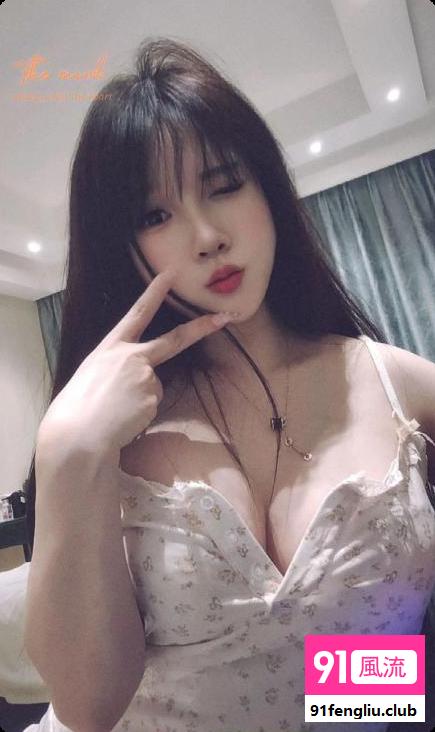 天河区舌吻小妖精